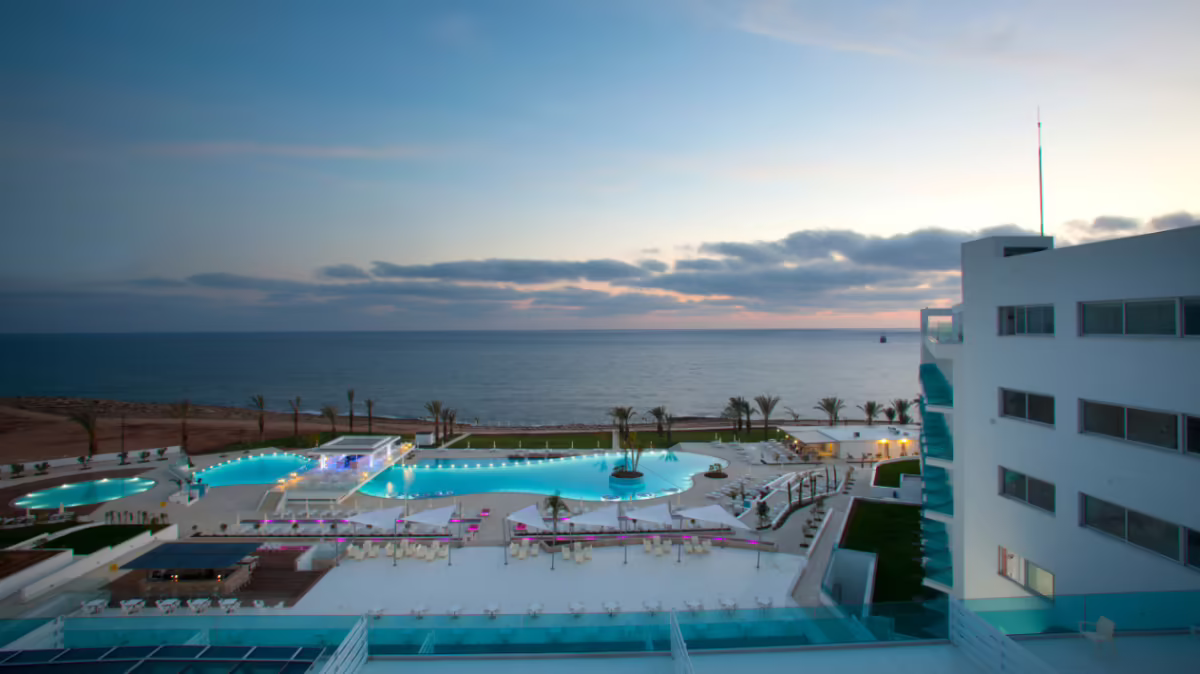 KING EVELTHON HOTEL