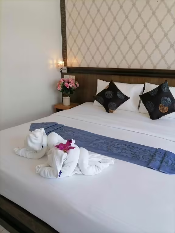 NJ PATONG HOTEL
