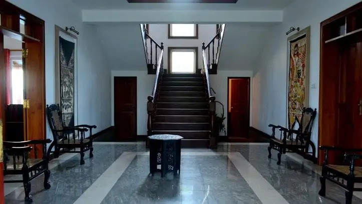 AARON BEACH VILLA