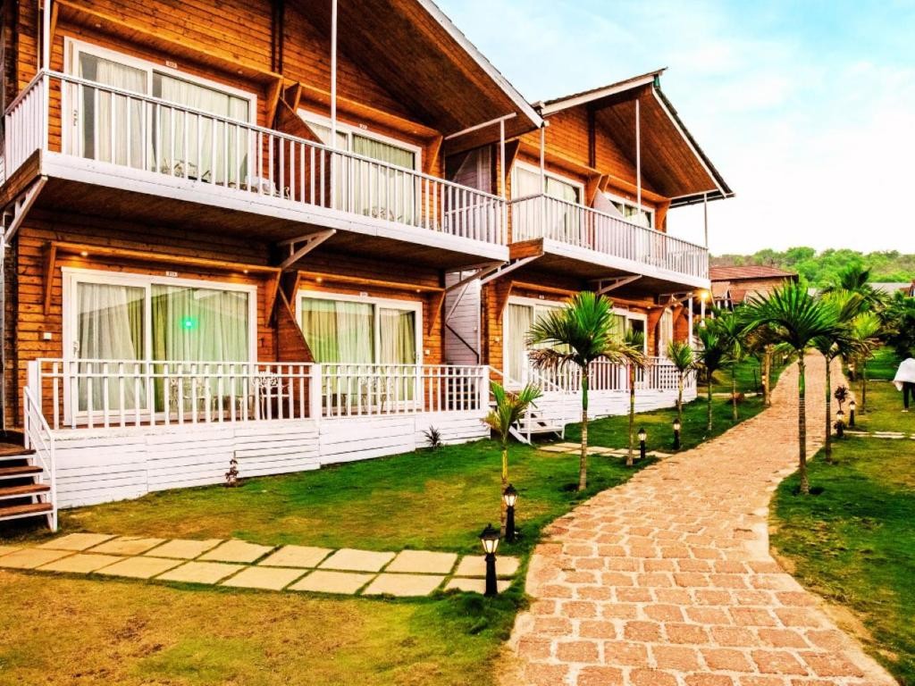 DALLAS BEACH RESORT (EX. ORALIA RESORT)