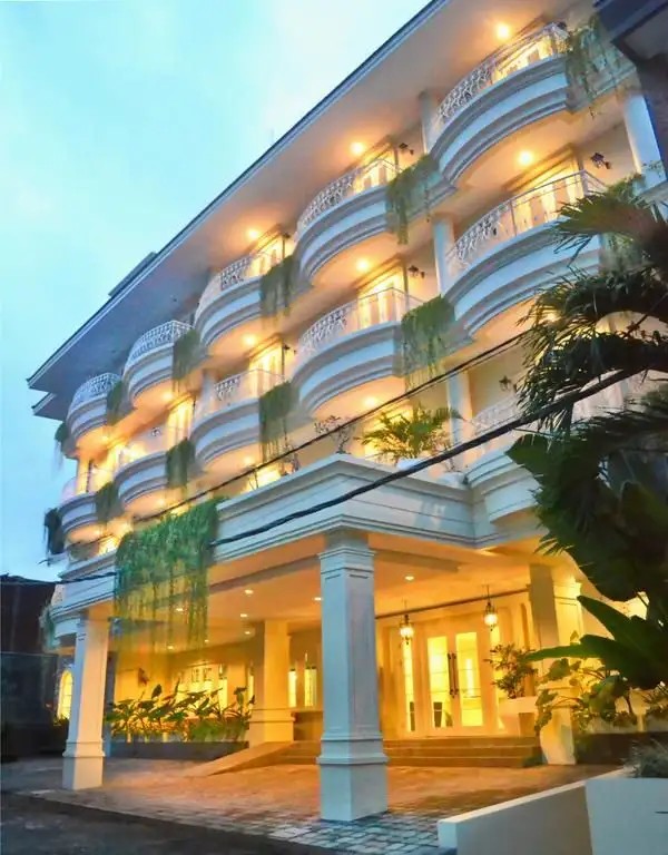 AMALFI HOTEL SEMINYAK