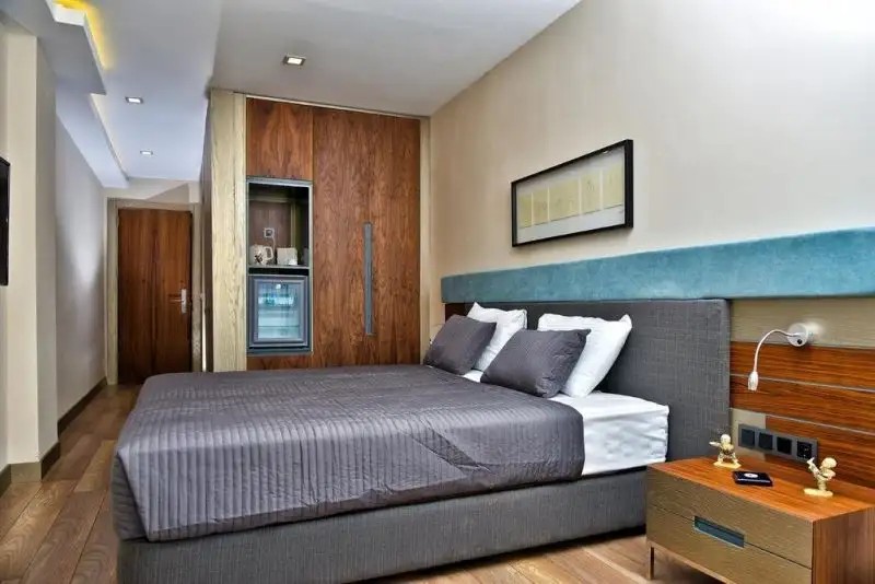 SPIL SUITES