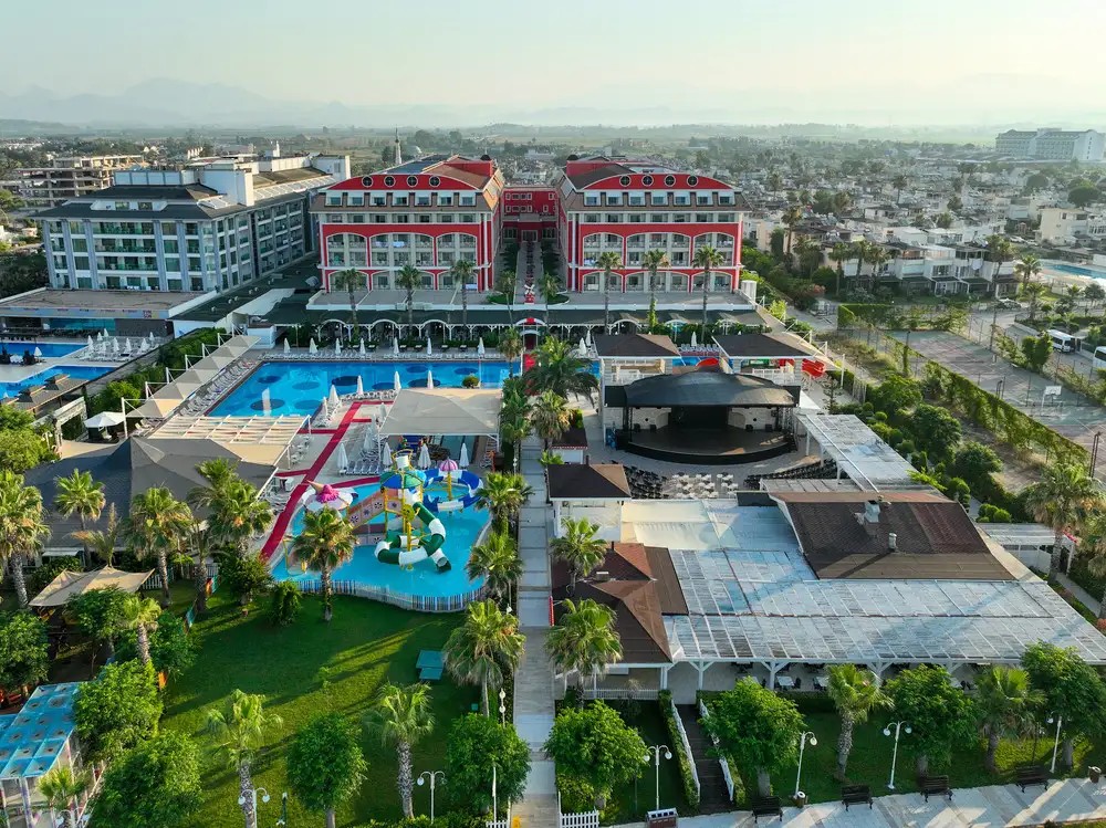 ORANGE COUNTY RESORT HOTEL BELEK