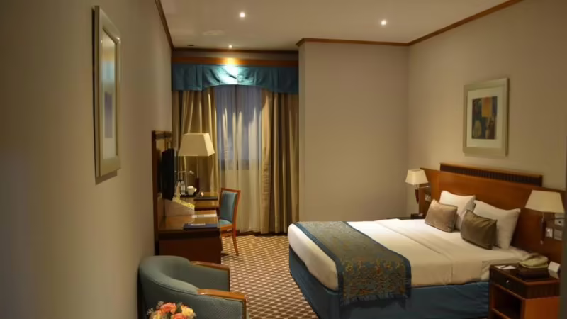 GOLDEN TULIP SUITES DUBAI