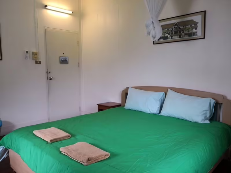 BAAN SOMBOON GUESTHOUSE