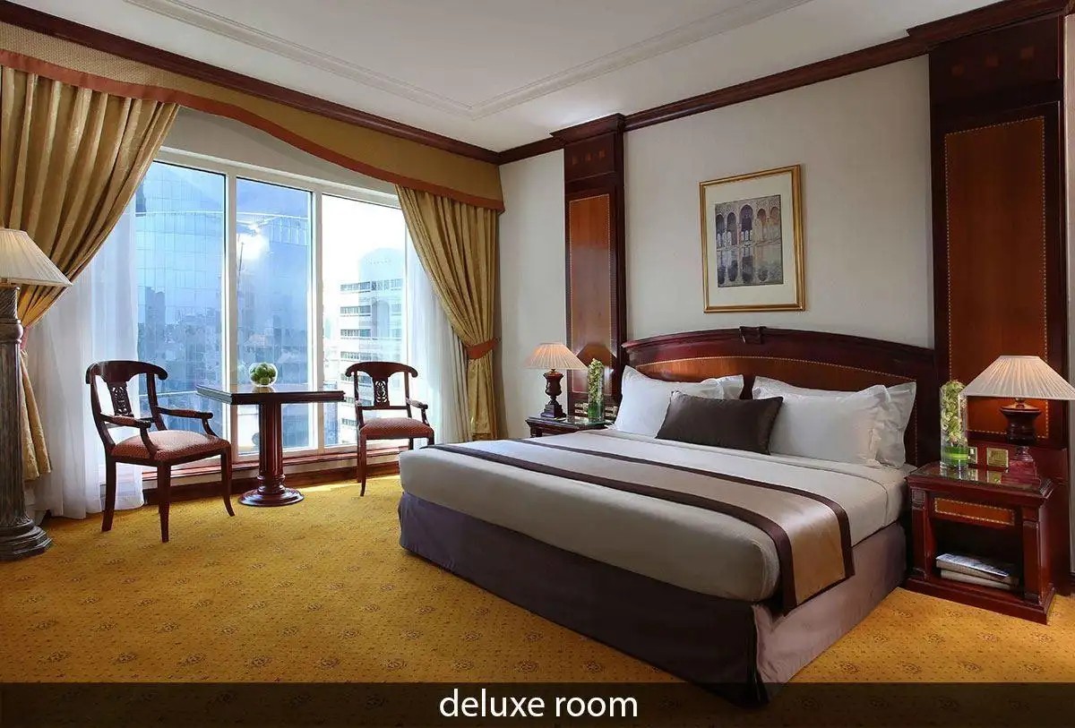 KNIGHT CASTLE HOTEL (EX. CARLTON PALACE)