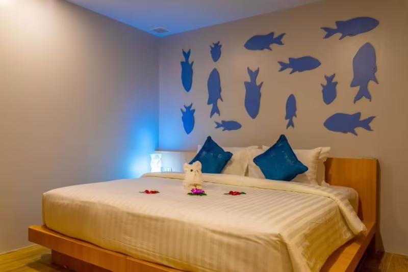 GOLDEN PARADISE HOTEL