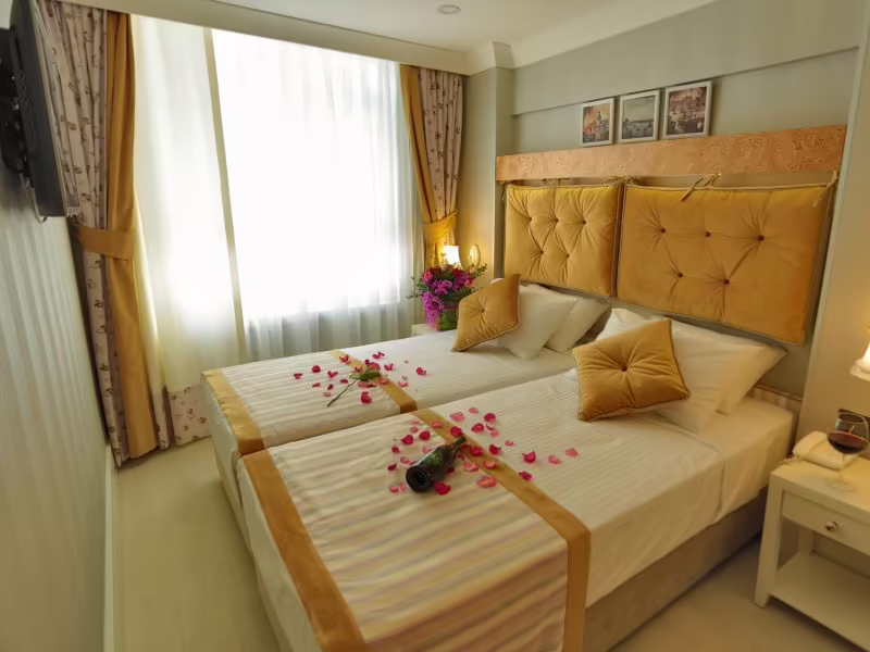 JUST INN HOTEL