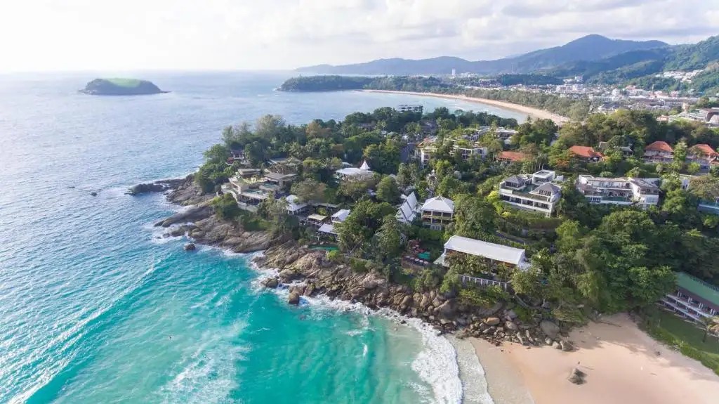 MOM TRIS VILLA ROYALE