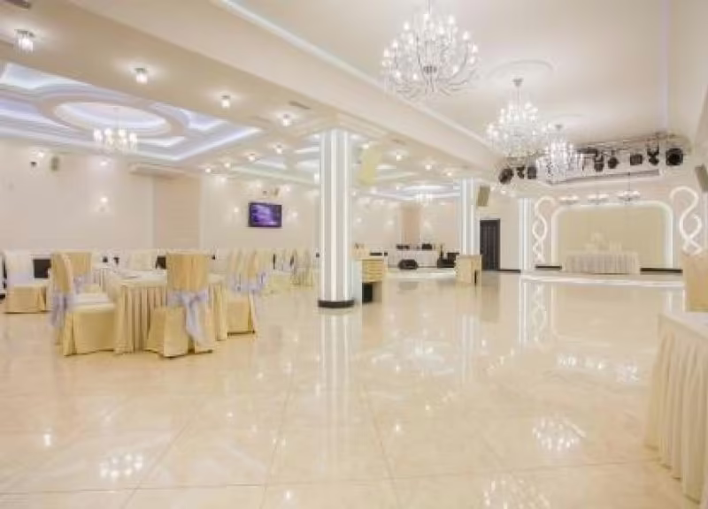 SWEET HALL (СВИТ ХОЛЛ)