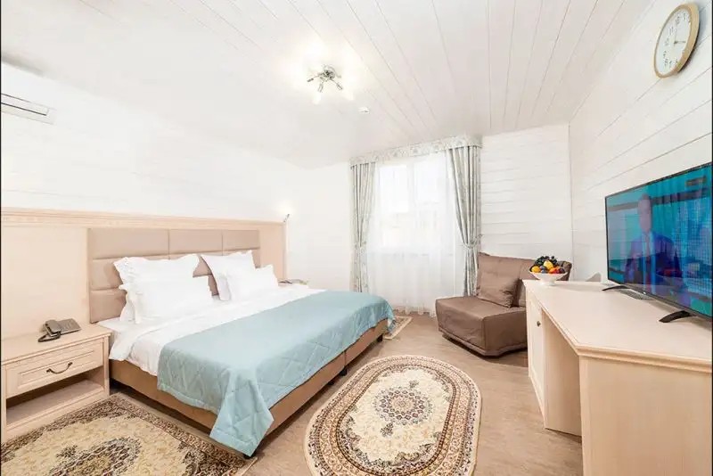КАНИКУЛЫ В АНАПЕ (БЫВШ. ЭЛЛАДА)