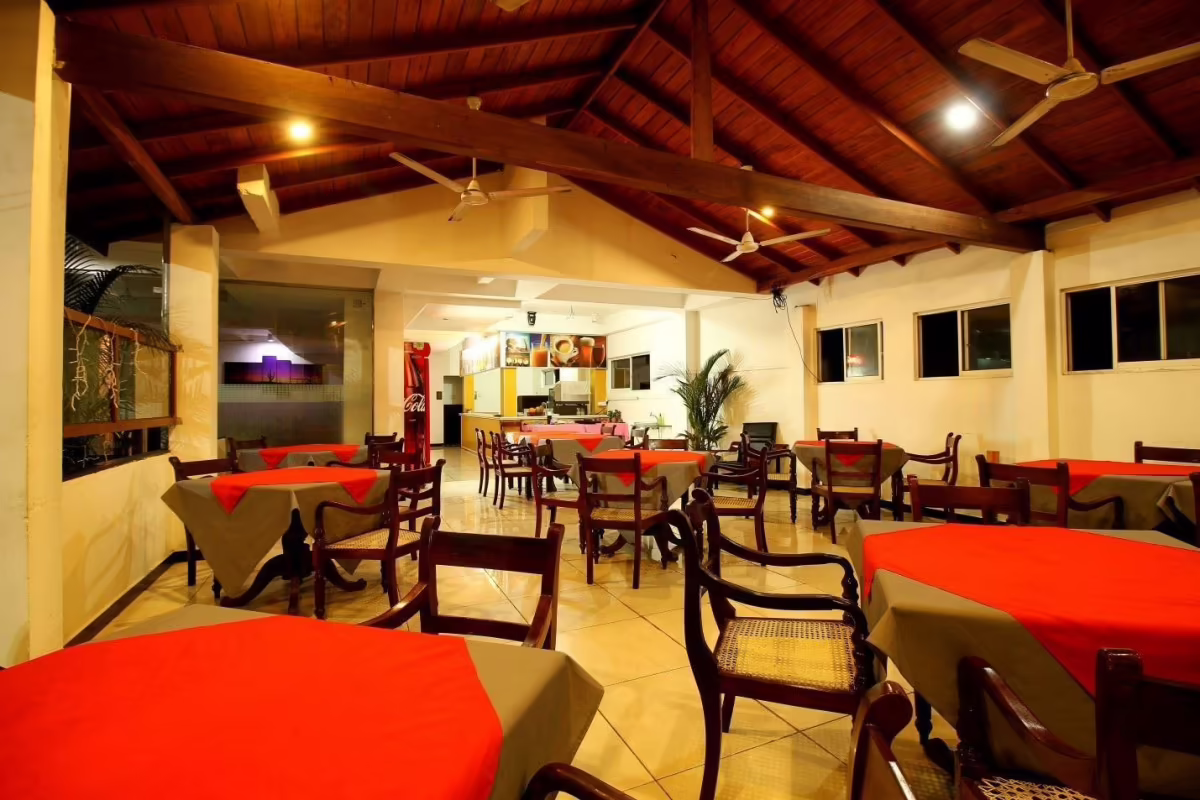BLUE SKY HOTEL HIKKADUWA