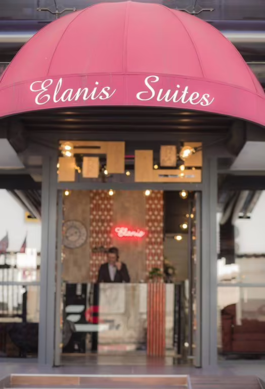 ELANIS SUITES