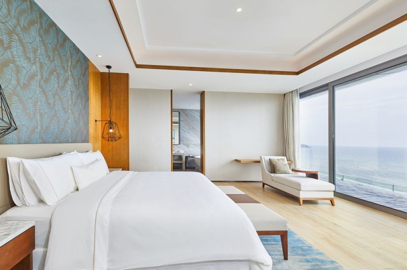 ambassador suite