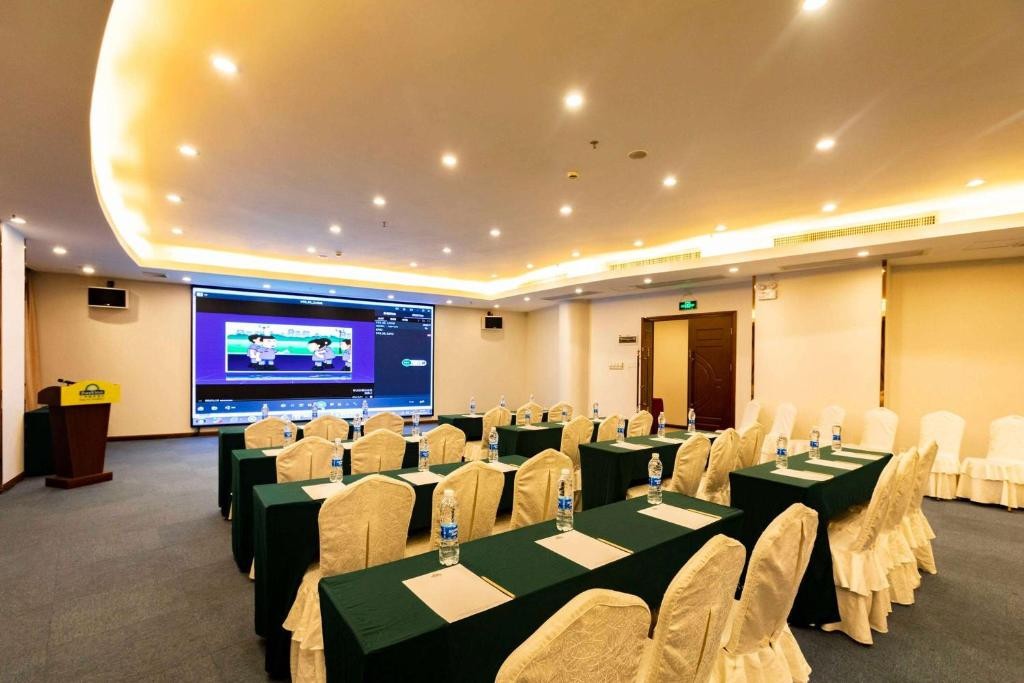 DAYS INN GUANGZHOU