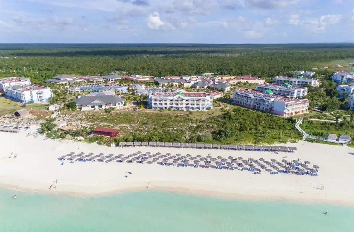 MEMORIES FLAMENCO BEACH RESORT