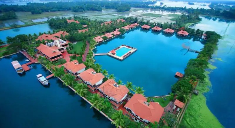 LAKE PALACE