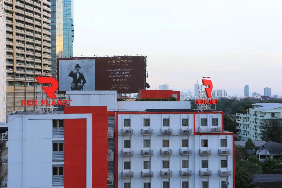 EASY PLANET BANGKOK ASOKE (EX. RED PLANET ASOKE)