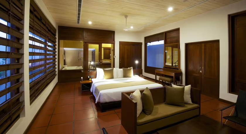 THALAHENA VILLAS