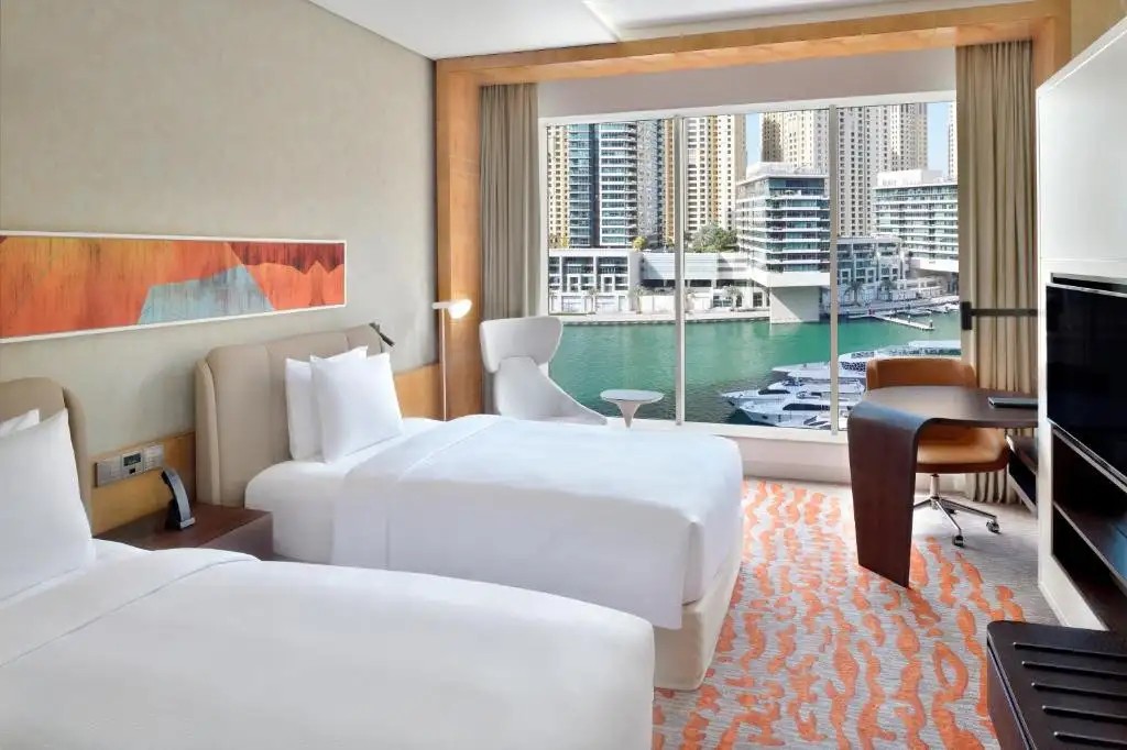 CROWNE PLAZA DUBAI MARINA