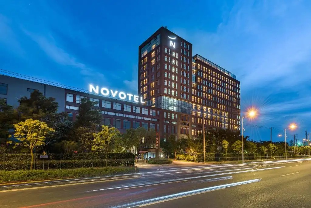 NOVOTEL SHANGHAI CLOVER