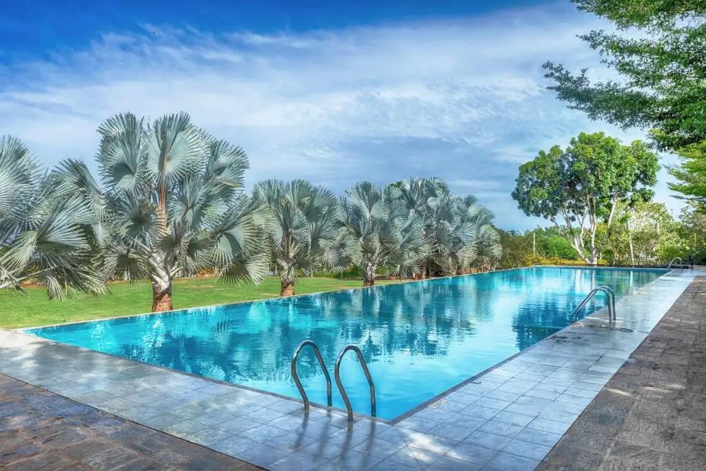 BIRDS RESORT HAMBANTOTA