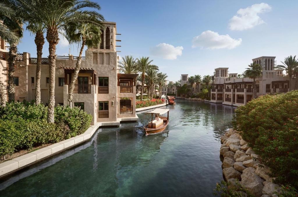 JUMEIRAH DAR AL MASYAF