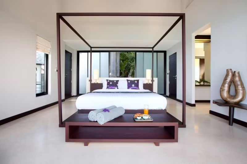 VILLA MOONSHADOW