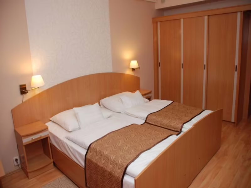 GYOGY-ES WELLNESS HOTEL BARATSAG