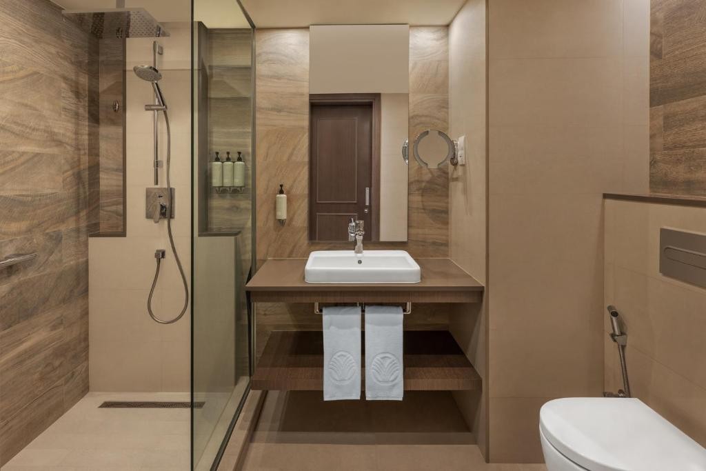 FUJAIRAH ROTANA RESORT & SPA AL AQAH BEACH