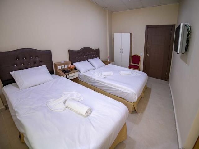 AHSEN HOTEL