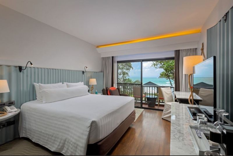 deluxe sea view balcony