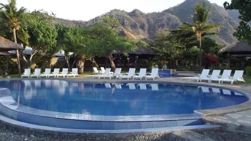 ANEKA BAGUS RESORT (PEMUTERAN BEACH)