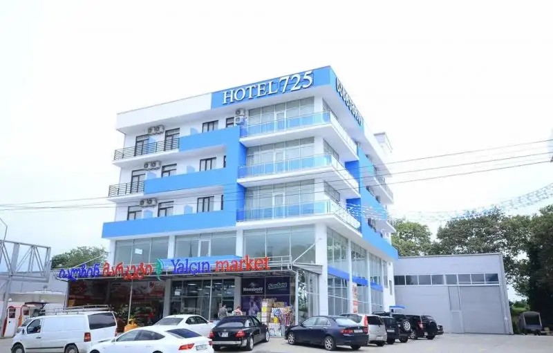 725 B HOTEL
