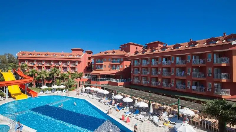 CLUB SIDE COAST HOTEL