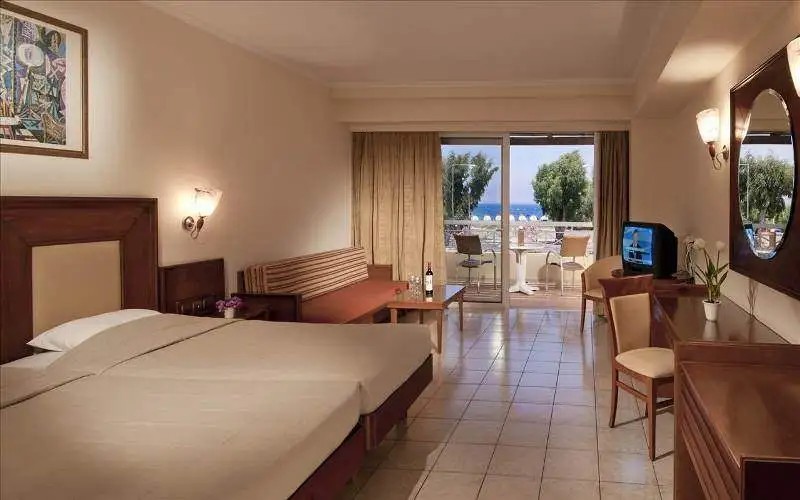 KIPRIOTIS MARIS SUITES