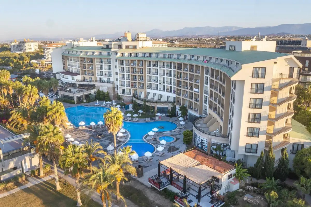 SELECTUM FAMILY COMFORT SIDE (EX. LYRA RESORT HOTEL)