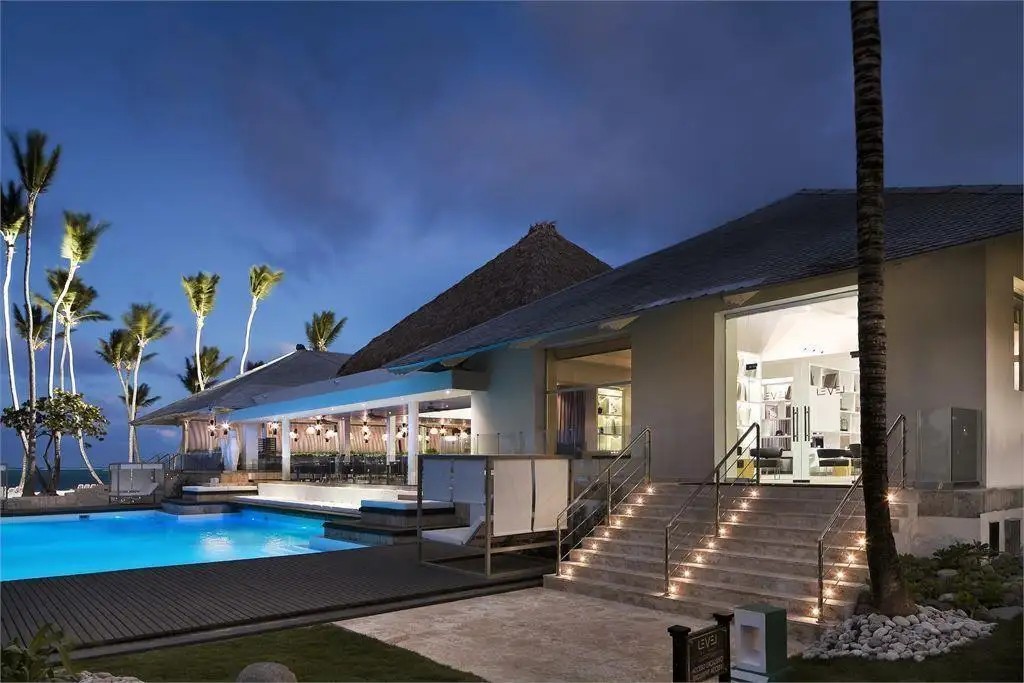 THE LEVEL AT MELIA CARIBE TROPICAL