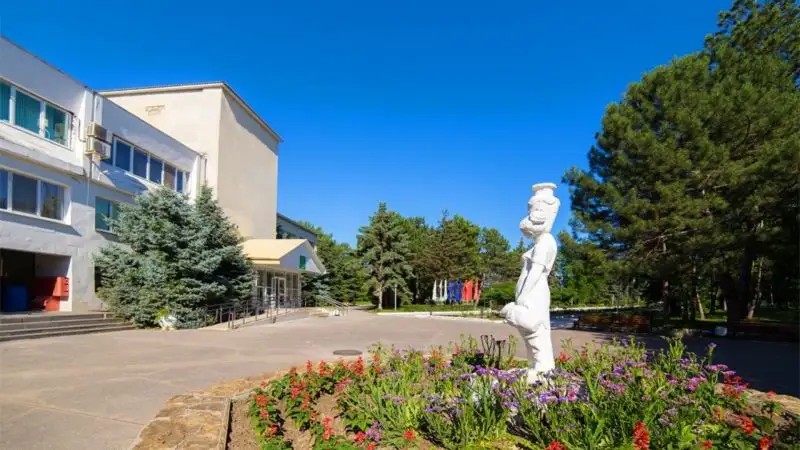 ЧЕРНОМОРСКАЯ ЗОРЬКА