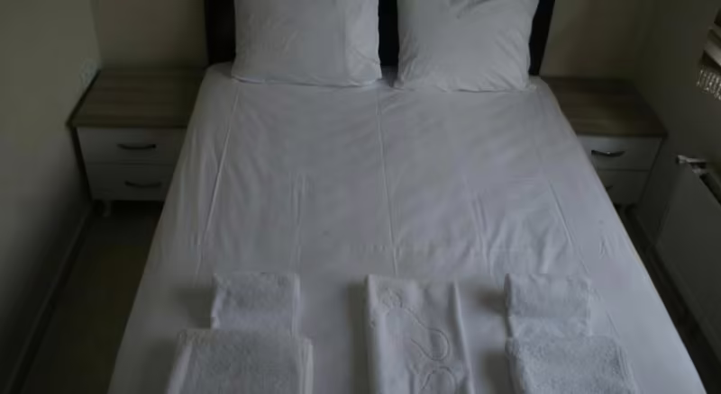 KIWI HOTEL