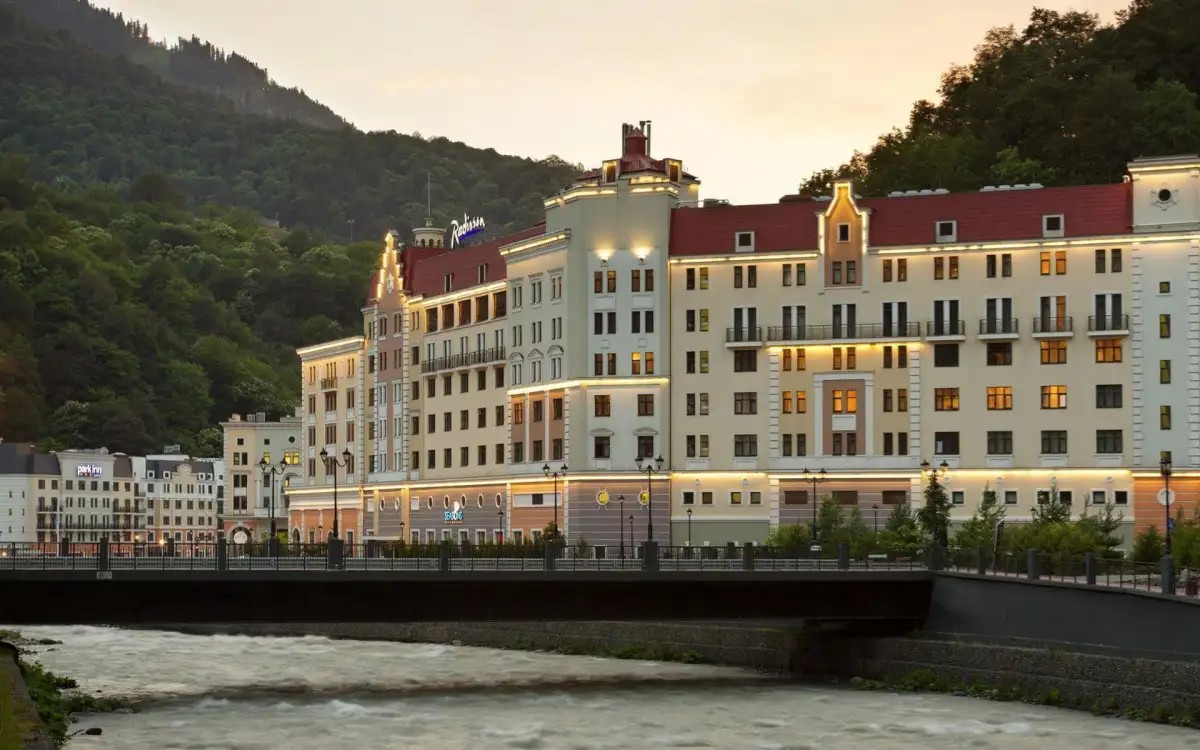 RADISSON ROSA KHUTOR (РЭДИССОН РОЗА ХУТОР)