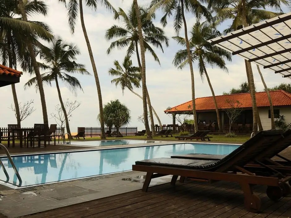 BLUE BEACH HOTEL