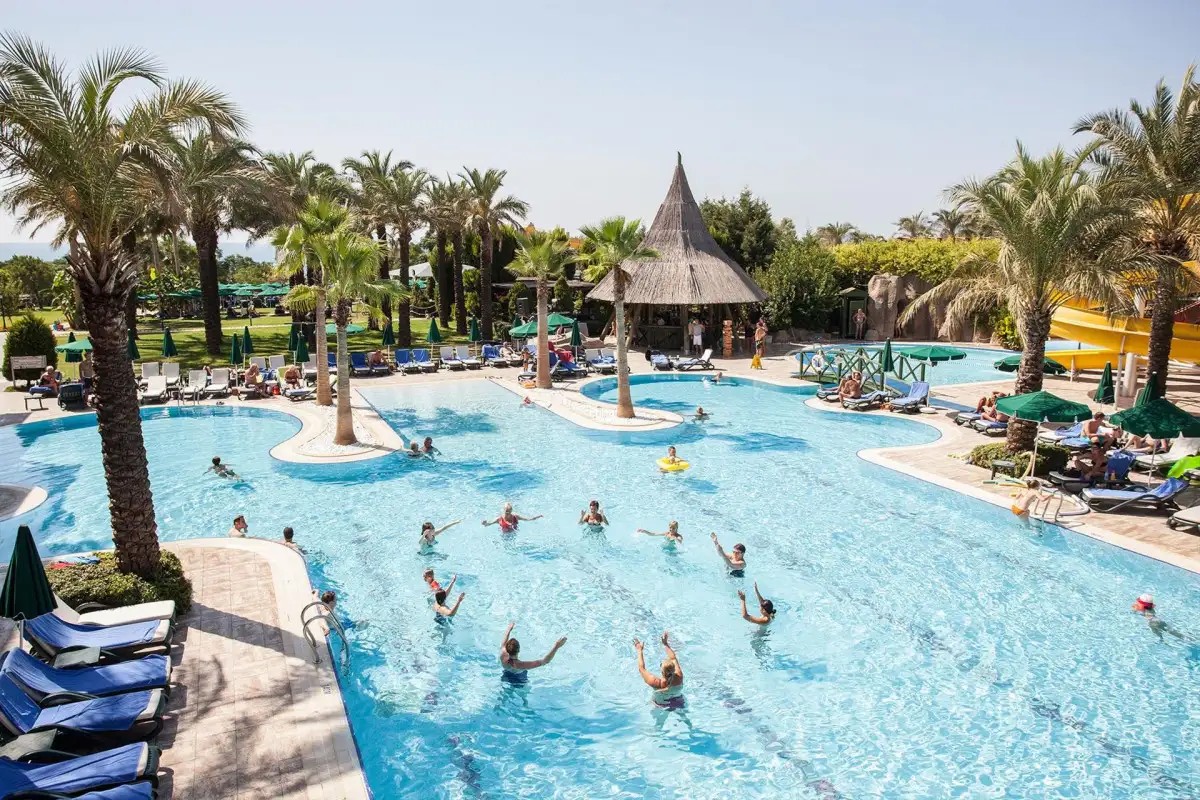 DOBEDAN BEACH RESORT COMFORT (EX. ALVA DONNA BEACH RESORT COMFORT)