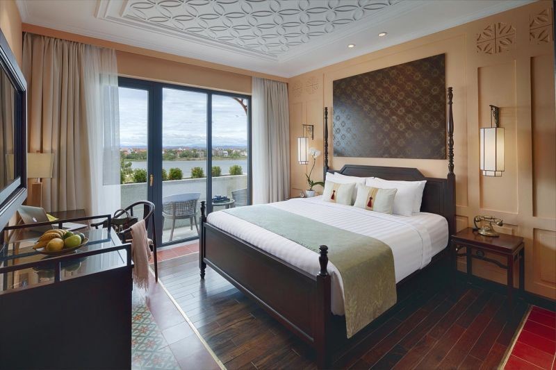 little suites river