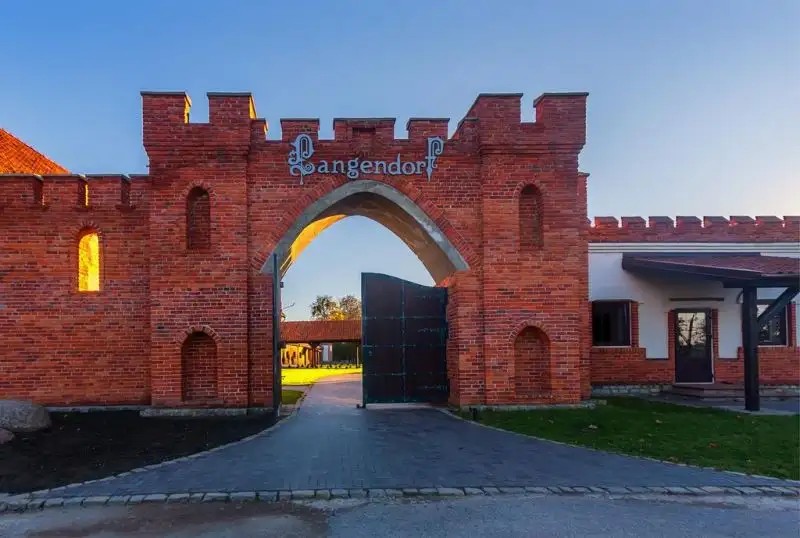 ЛАНГЕНДОРФ ЗАМКОВОЕ ИМЕНИЕ