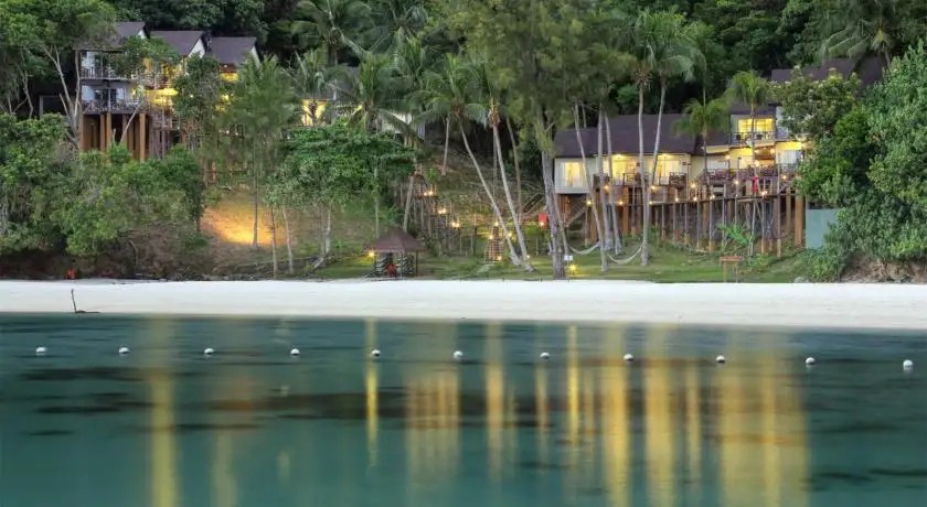 MANUKAN ISLAND RESORT