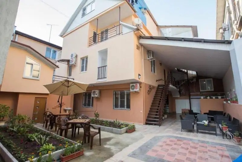 ST GUEST HOUSE
