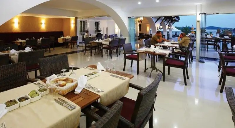 COSTA BIANCA HOTEL