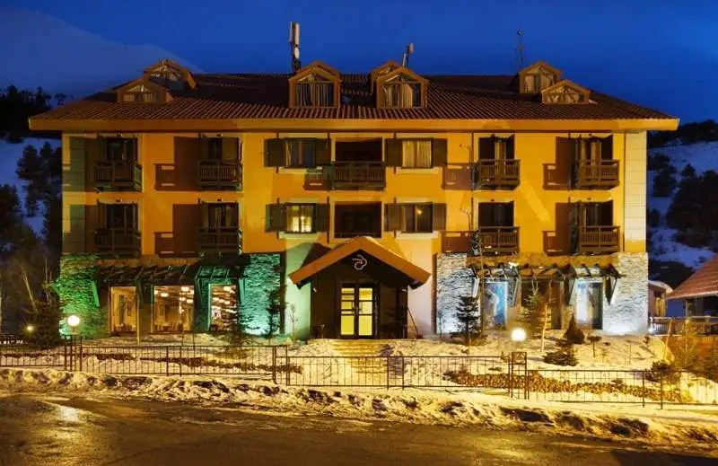 DEDEMAN ERZURUM PALANDOKEN SKI LODGE