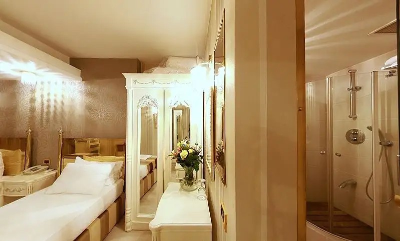 PEAK STAR (EX. ETERNO HOTEL TAKSIM)